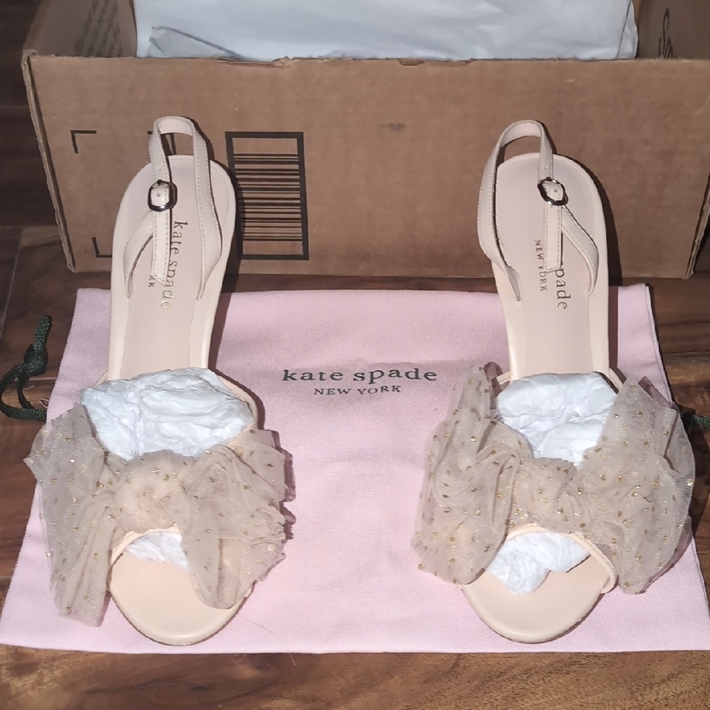 Kate Spade Cream Heels with Elegant Design